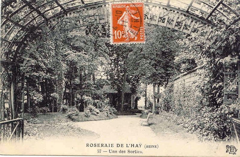 149©-57-ROSERAIE-DE-LHAY-Une-des-Sorties_wp