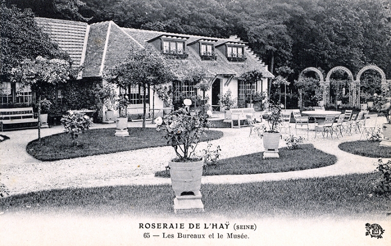 267-1©-65-ROSERAIE-DE-LHAY-SEINE-Les-Bureaux-et-le-Musée_wp